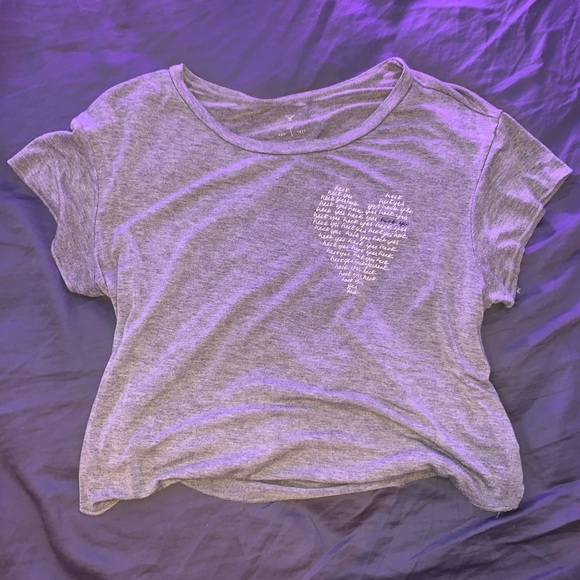 AMERICAN EAGLE “Heck yes” heart grey crop top - Picture 1 of 4